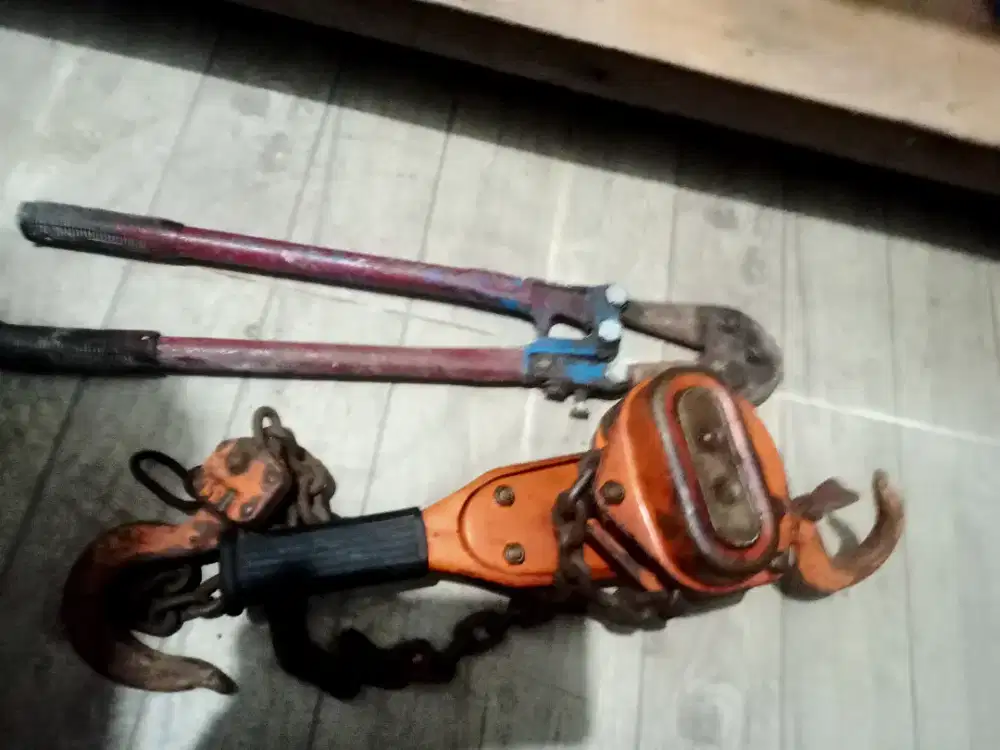 Di jual..alat lever blok.dan gunting besi