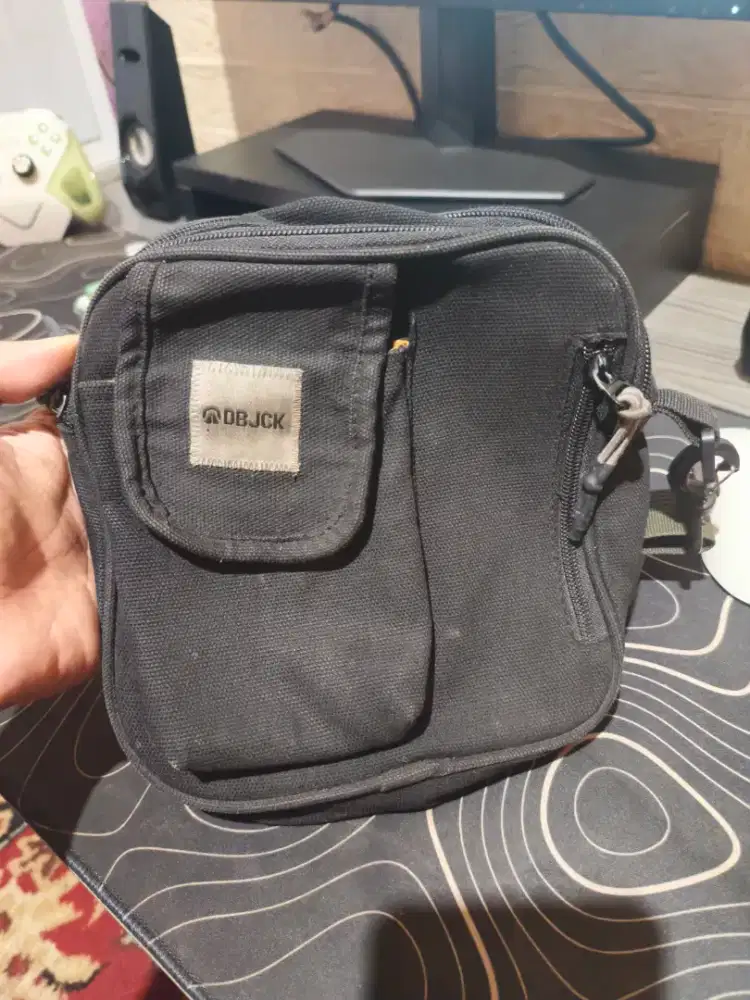 Tas Selempang Kecil