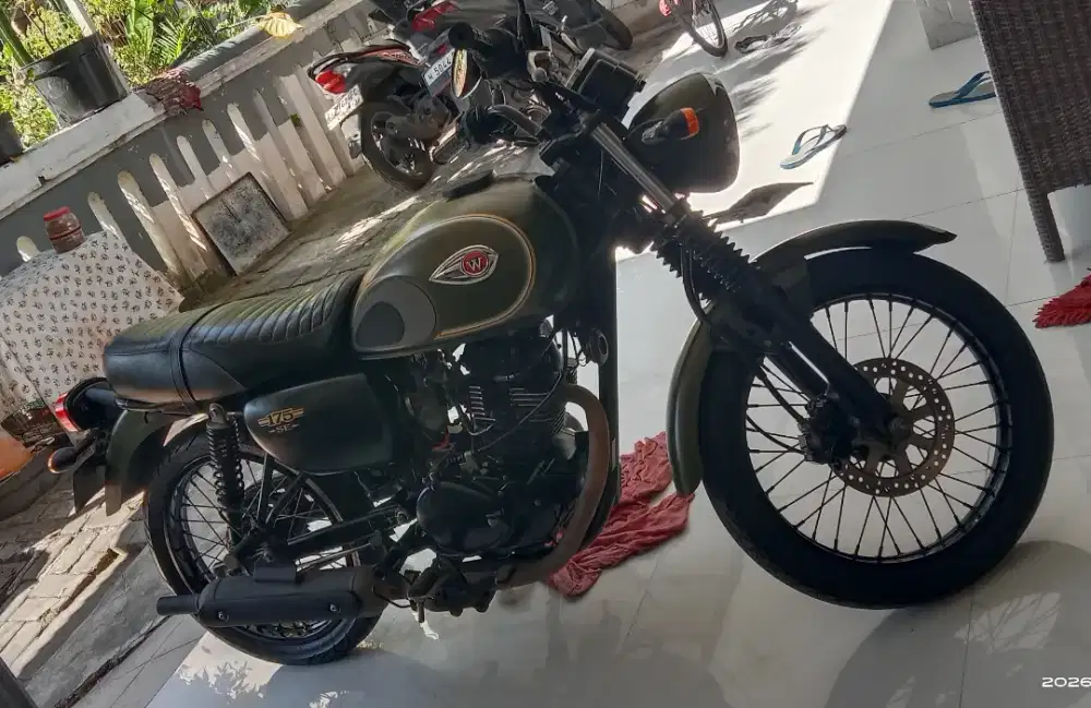 Kawasaki W175 SE istimewah
