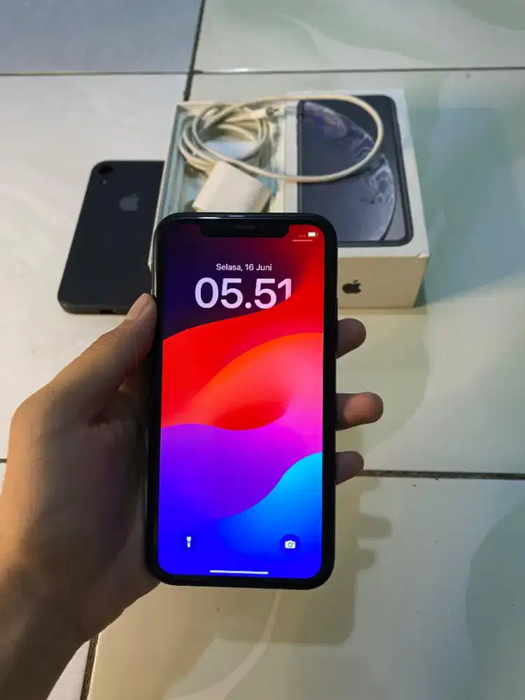 iphone xr 64gb all operator whitelist