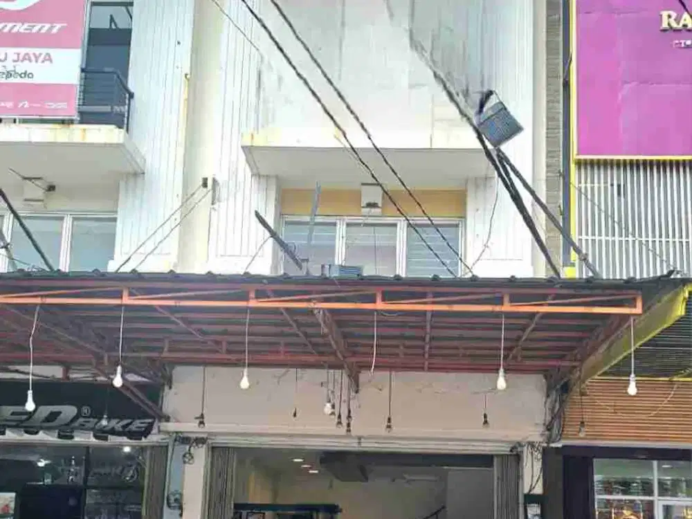 ruko 3 lantai di belevar hijau harapan indah bekasi