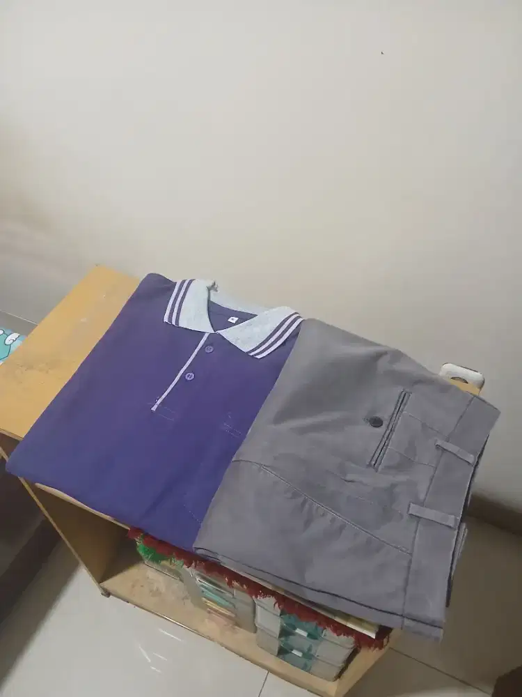 Celana panjang uniqlo & Polo shirt panjang ungu borongan