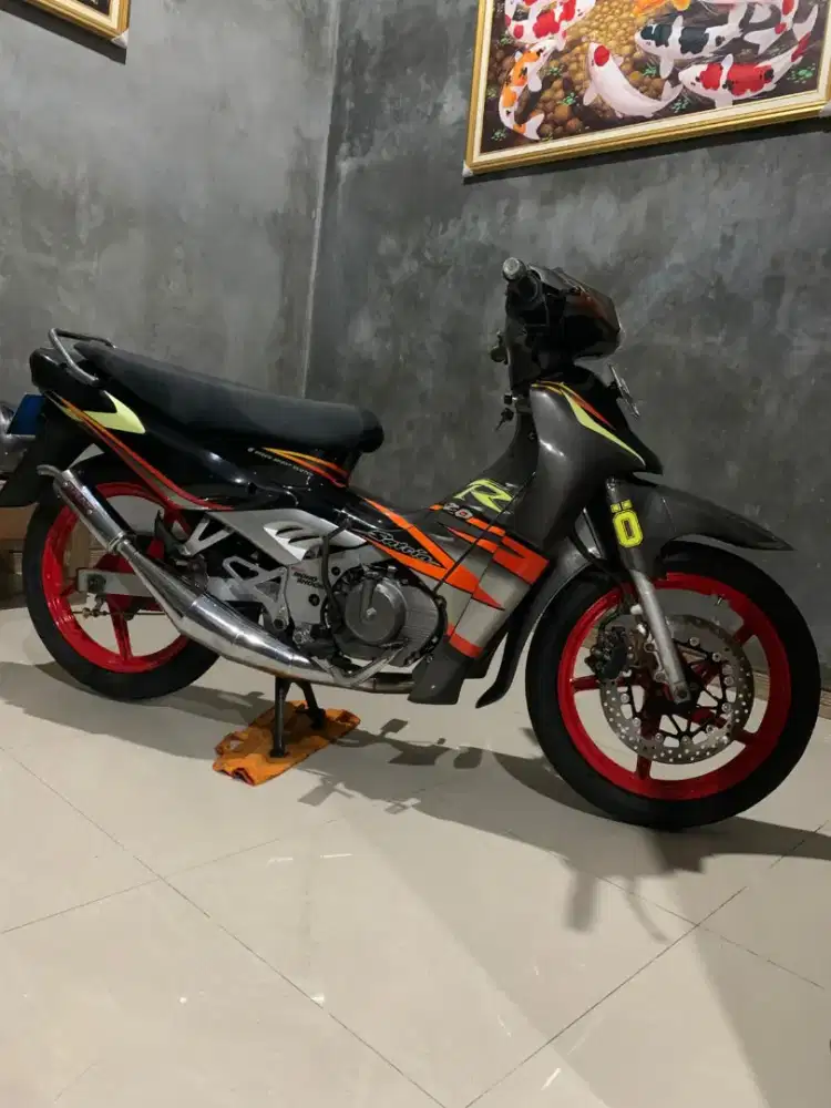satria 2002 warna hitam silveer BPKB ONLY