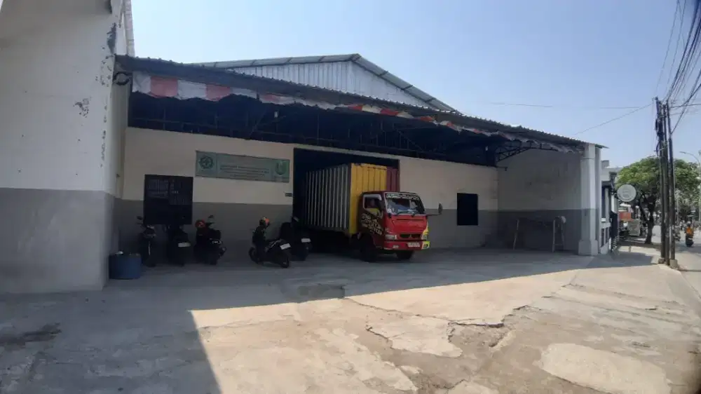DIJUAL GUDANG PINGGIR JALAN UTAMA