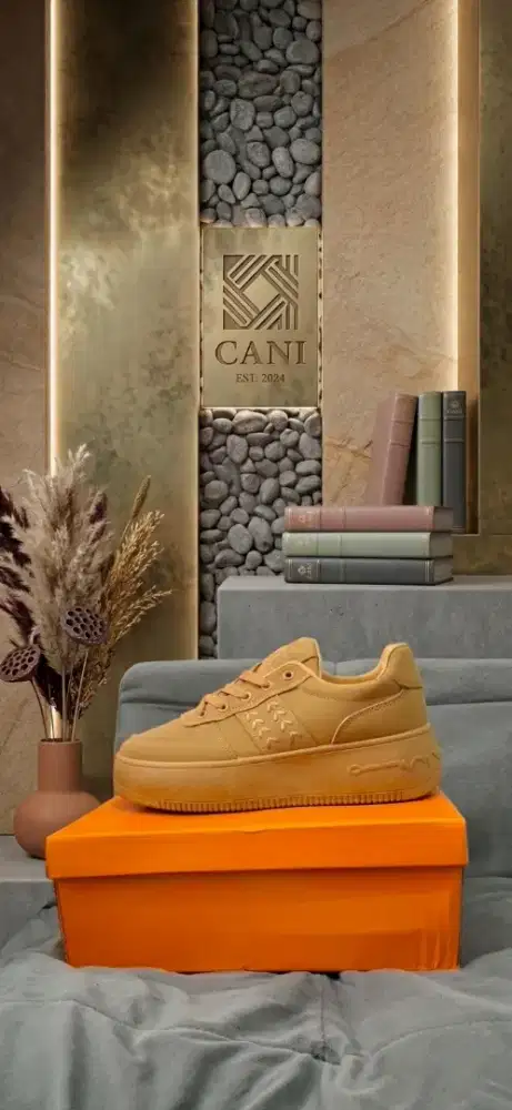 Sepatu import  wanita