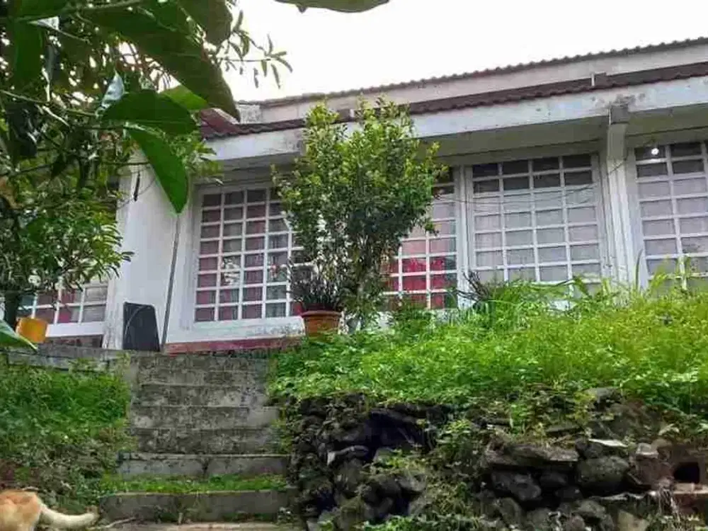 Rumah terawat lahan luas di cukang kawung Bandung