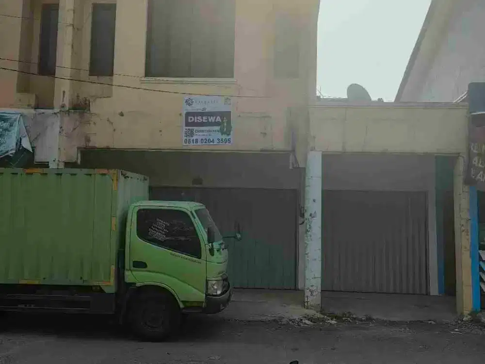 di sewakan ruko taman kopo indah 3 lebar 8 tampak 2 ruko