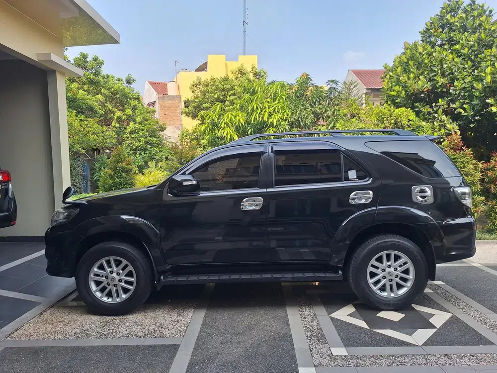 Toyota Fortuner 2013 Bensin
