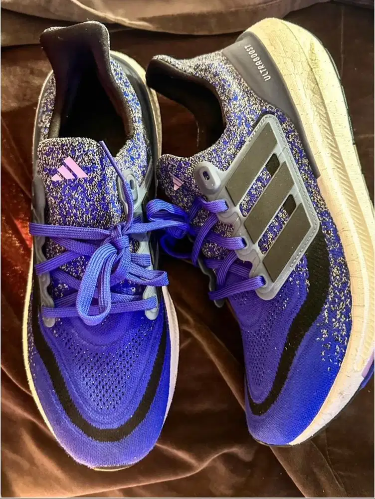 ADIDAS  Ultraboost Light