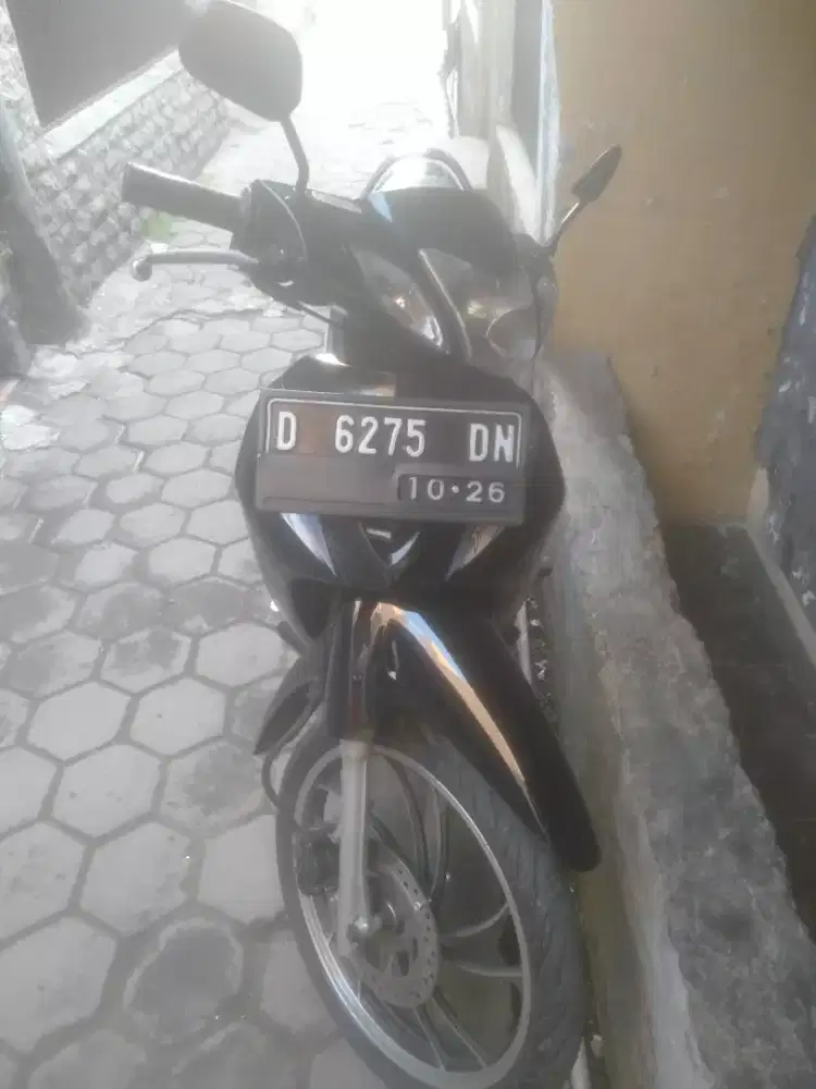 Honda kharisma mesin mulus body lummayan