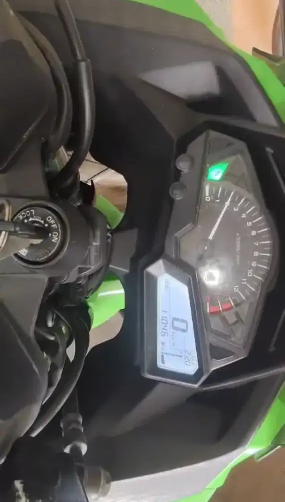 Motor kawasaki ninja 250 SE