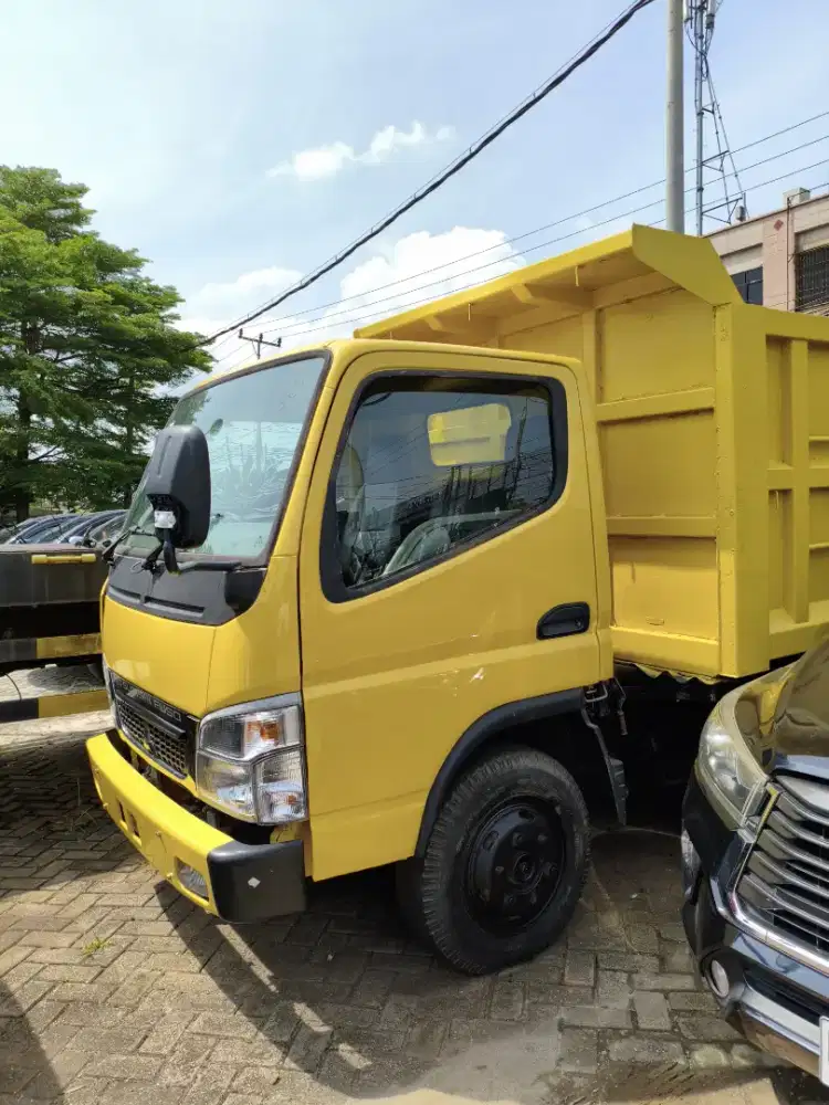 Dijual mobil dumptruck