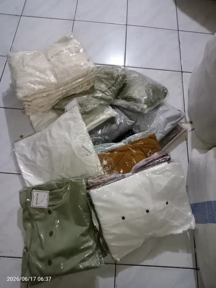 Di jual borongan/satuan atasan wanita ,murah (edisi mau pindahan)
