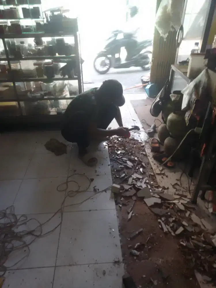Jasa tukang bangunan borongan dan harian