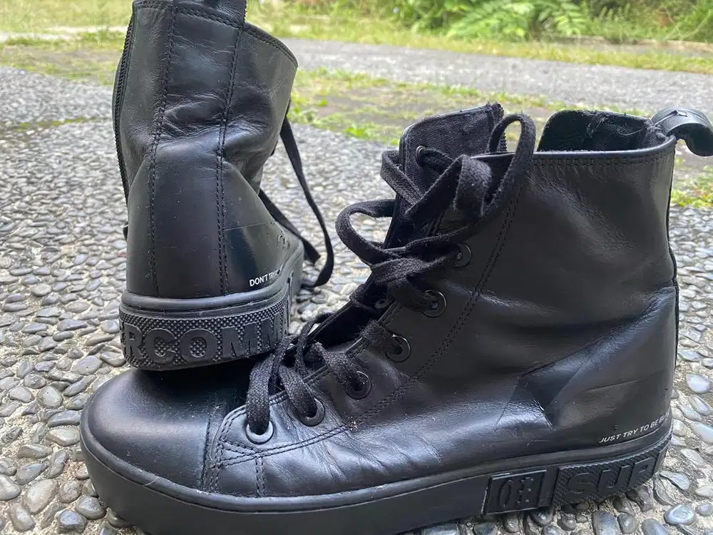 Sepatu boots supercomb
