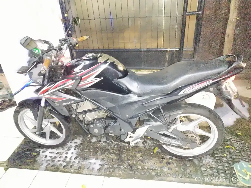 Honda CB150R Old K15