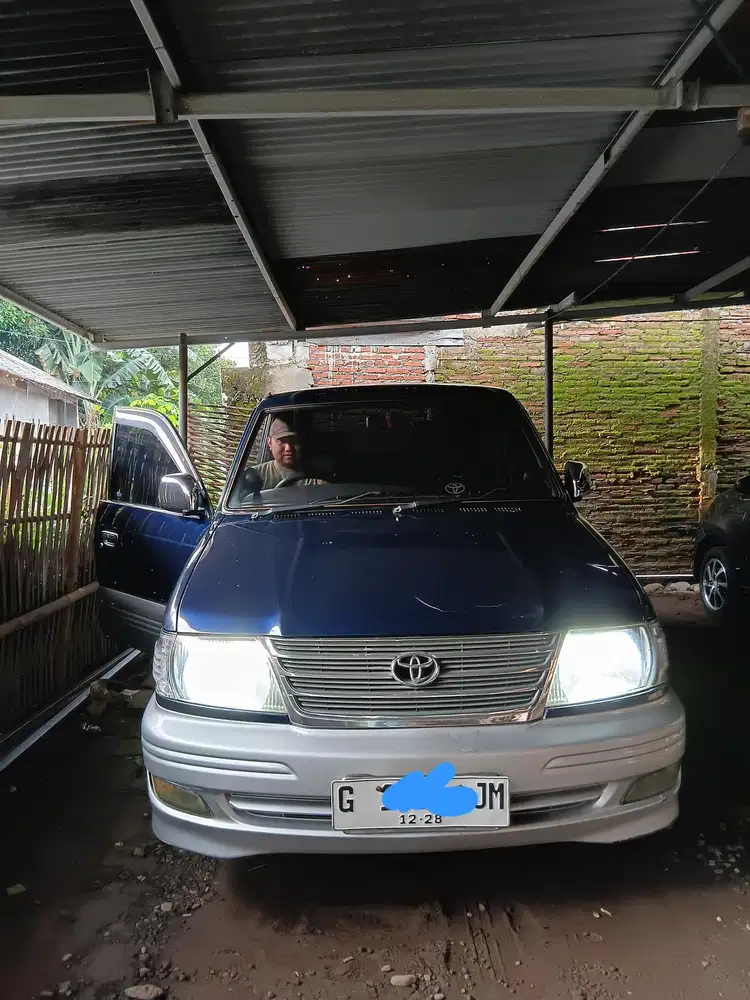 Toyota Kijang 2000 Bensin