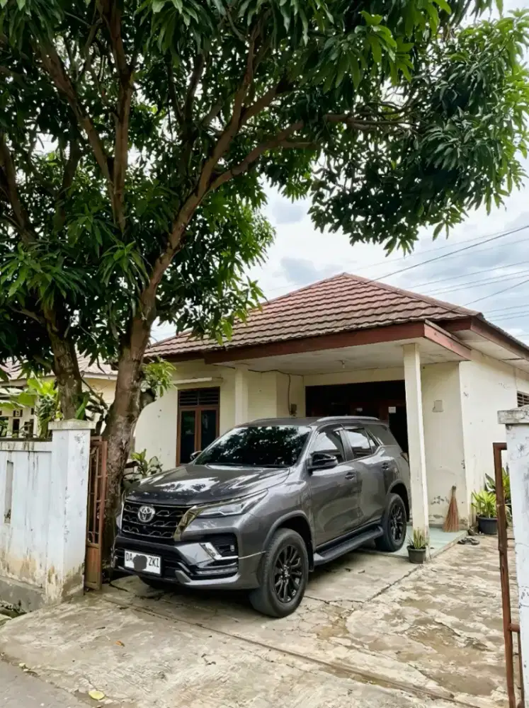 2021 Toyota fortuner 2.4 VRZ 4x2 A/T