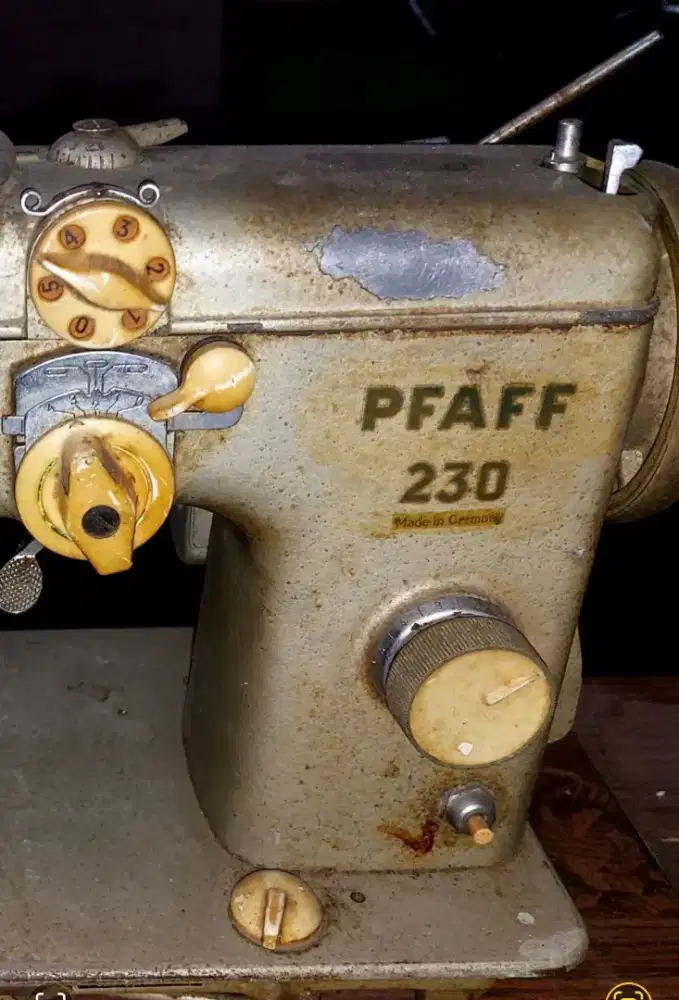 Mesin jahit PFAFF 230