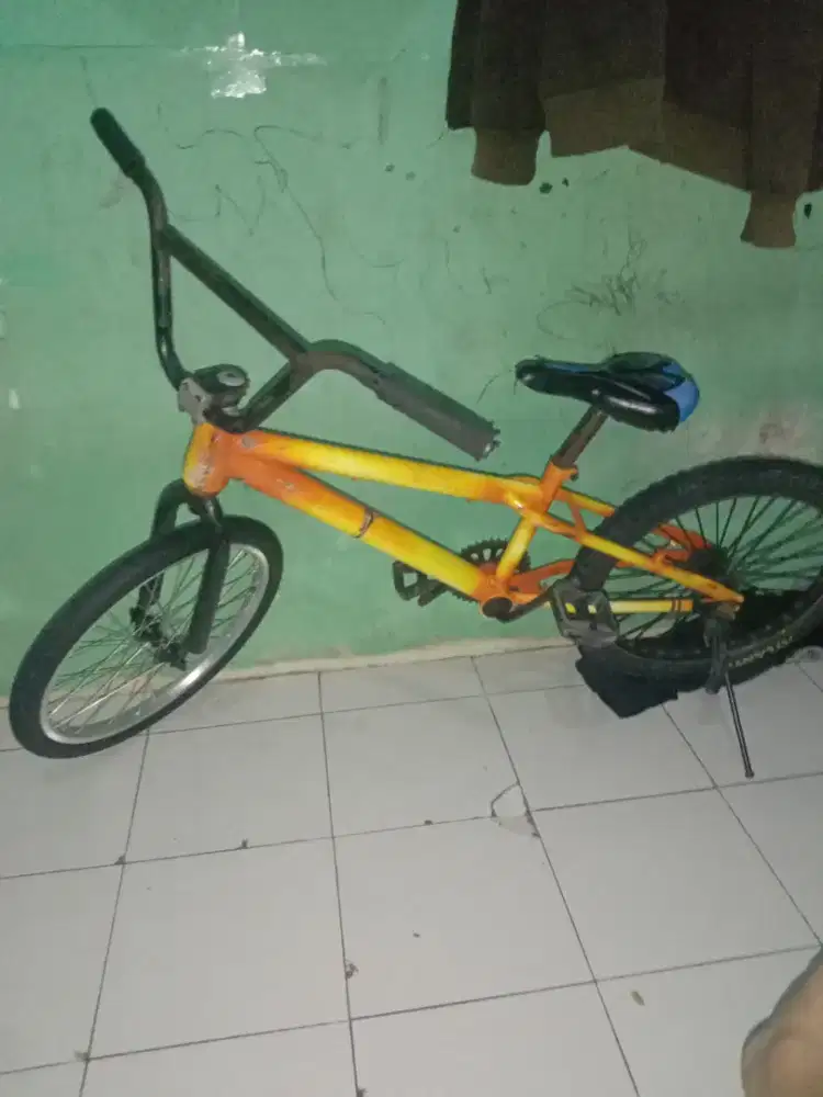 Sepeda BMX Atlantis ukuran 20