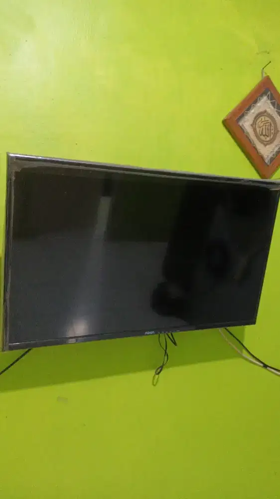TV MERK AQUA 32inch