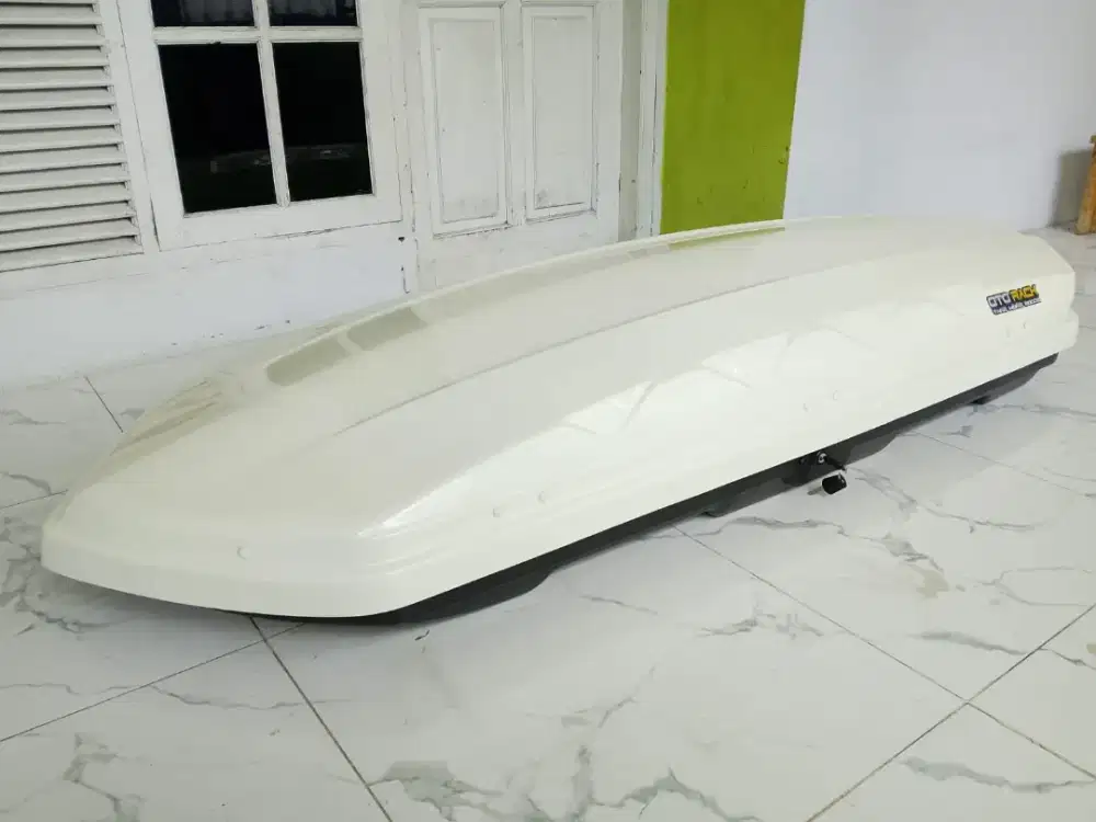 Roofbox/roof box otorack limitless 550L,super slim,a