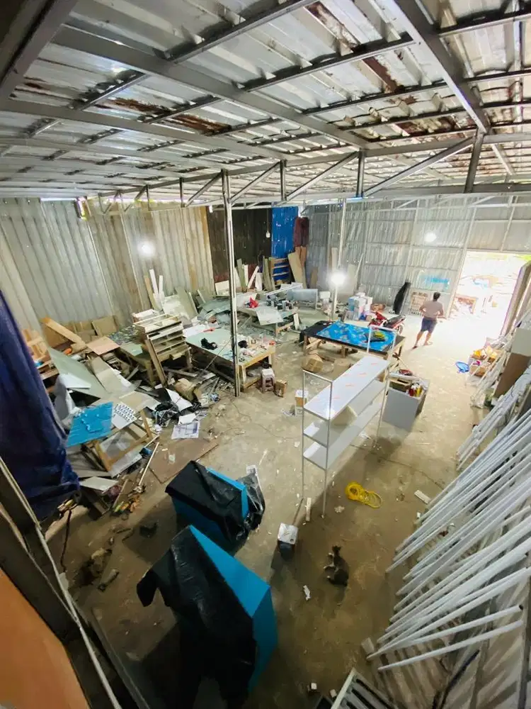 Di sewakan workshop interior