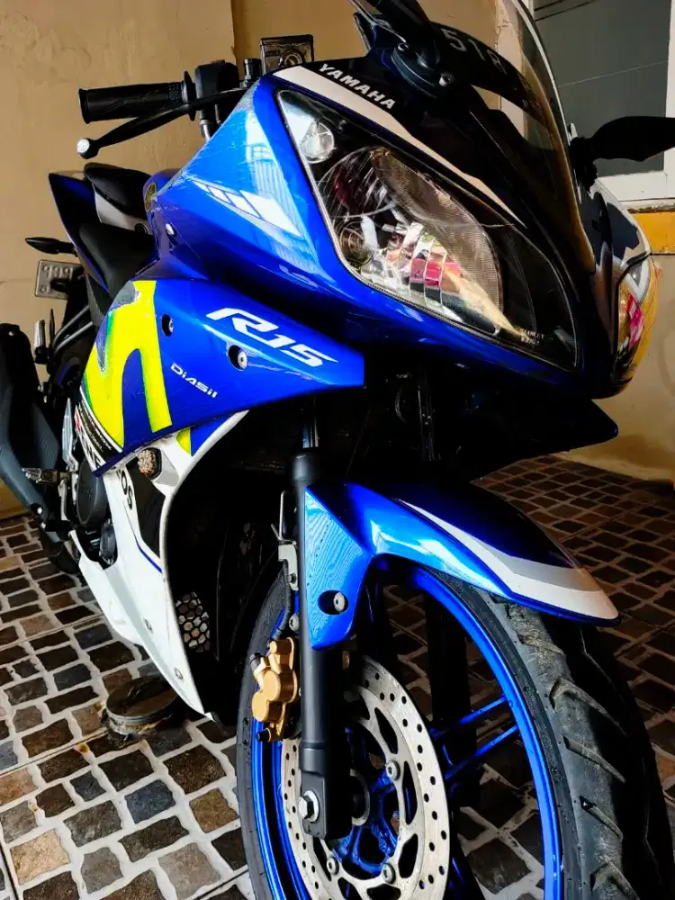 Yamaha R15 Blue Movistar Good Condition Low Kilometer..(cek deskripsi)