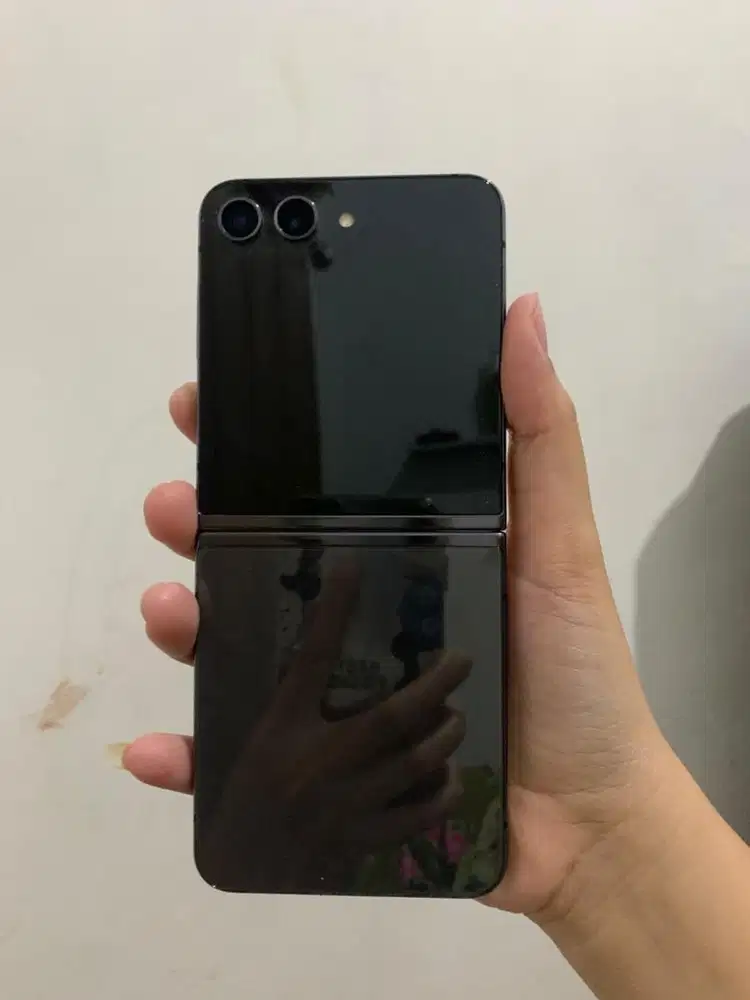 Samsung Z Flip 5 8/512 GB