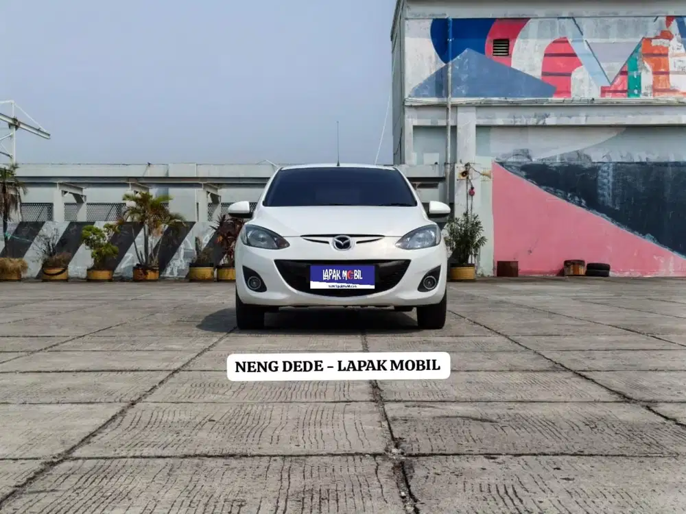 Mazda 2 1.5 HB Sport AT 2013 LOW KM