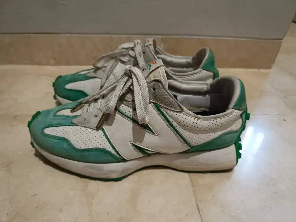 NB 327 Casablanca Green (Tennis Club)