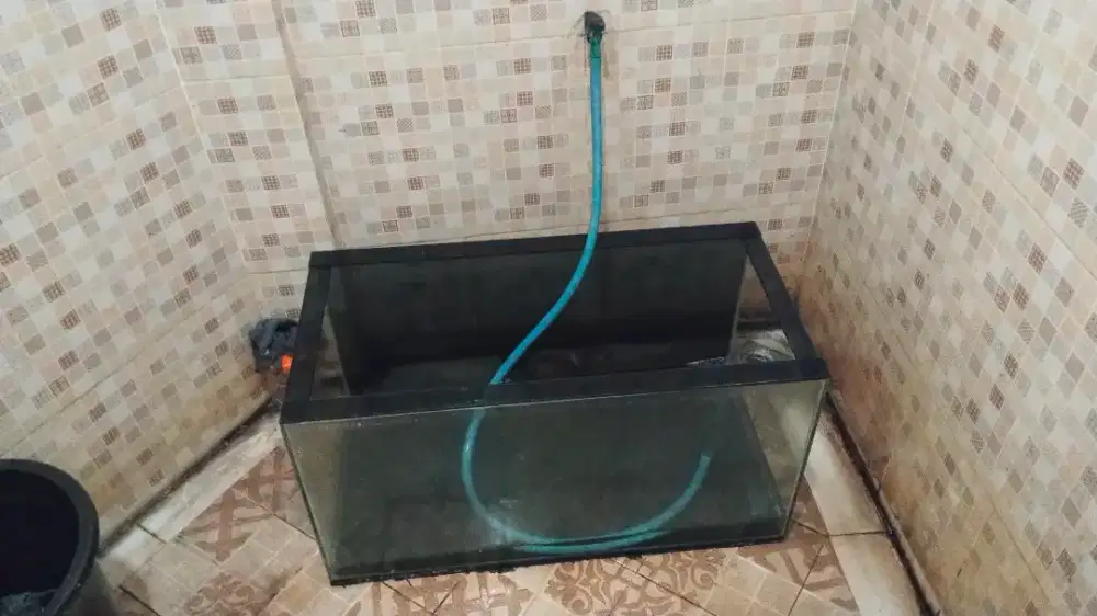 Aquarium bekas masih bagus ukuran 40×80
