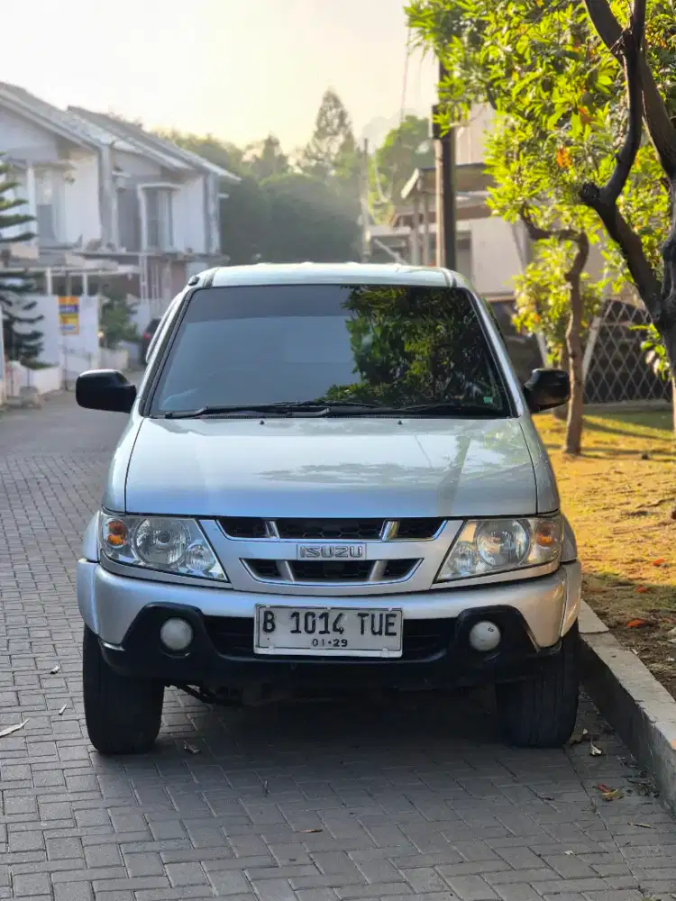 Isuzu Panther LV Adventure 2005