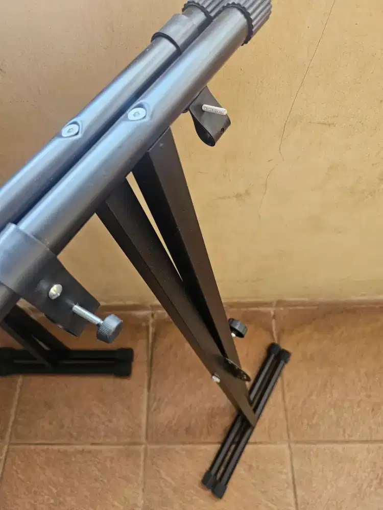 Stand Keyboard Single