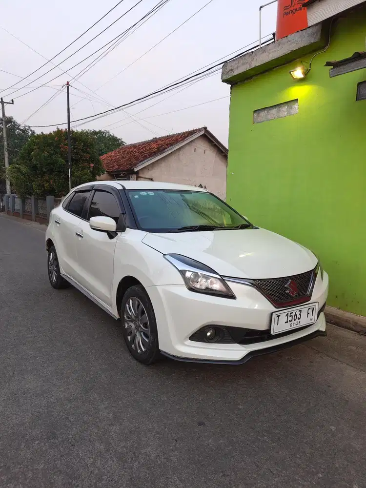 Km 39rb Suzuki baleno hatchback 2018 full set record pajak Juli 2027