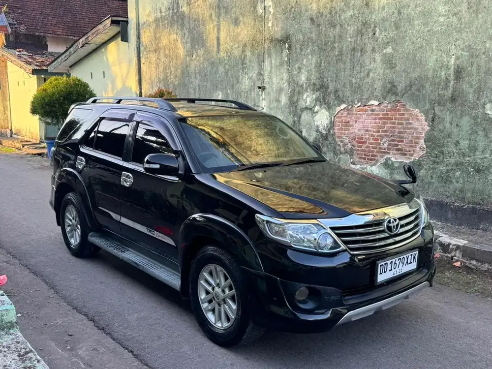 Dijual Fortuner TRD Diesel Matic,2012
