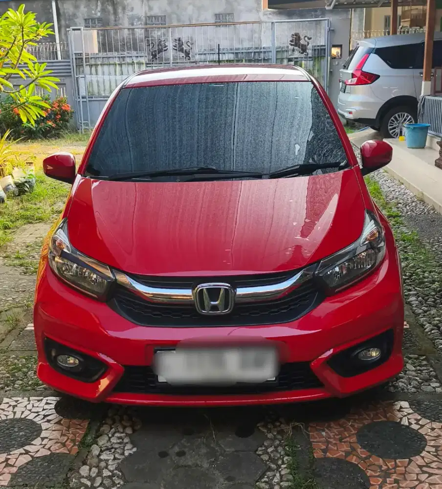Brio e matic th 2022 merah
