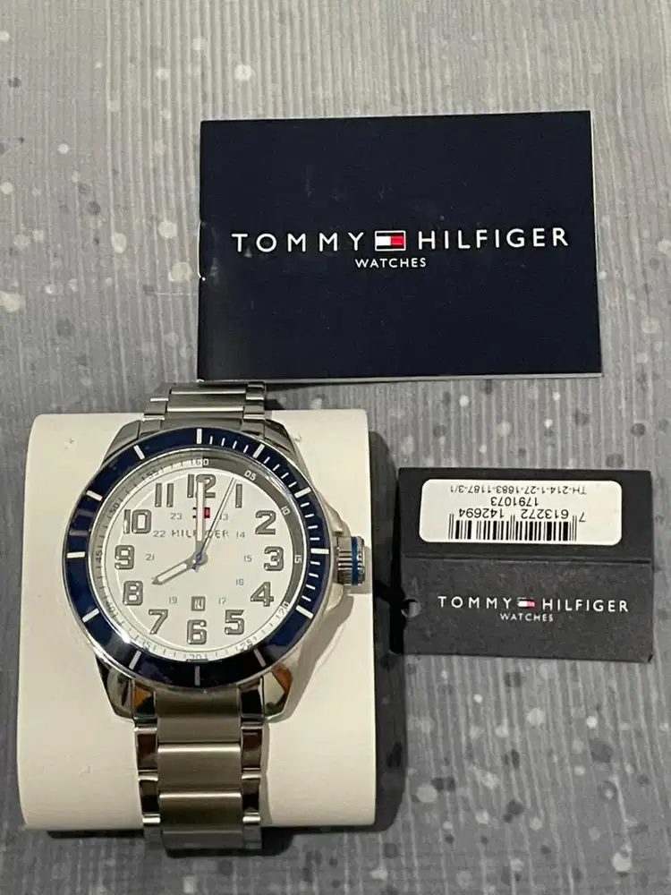 Jam Tangan Pria. TOMMY HILFIGER
