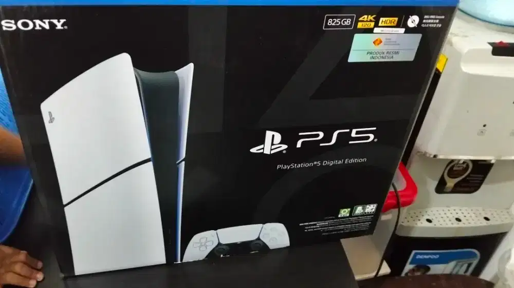 Playstation 5 slim digital version 825gb