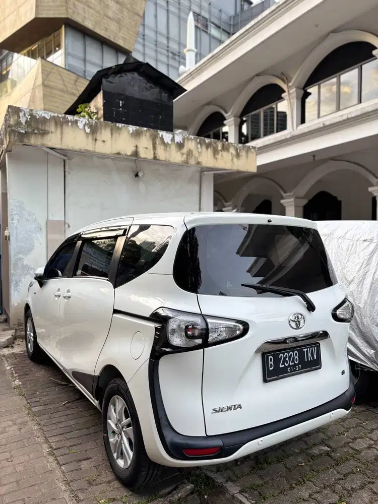 Bismillah Jual mobil Sienta Putih 2017 Type G, BAGUS