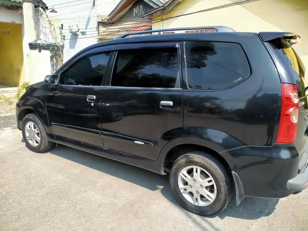 Daihatsu Xenia 2011 Bensin