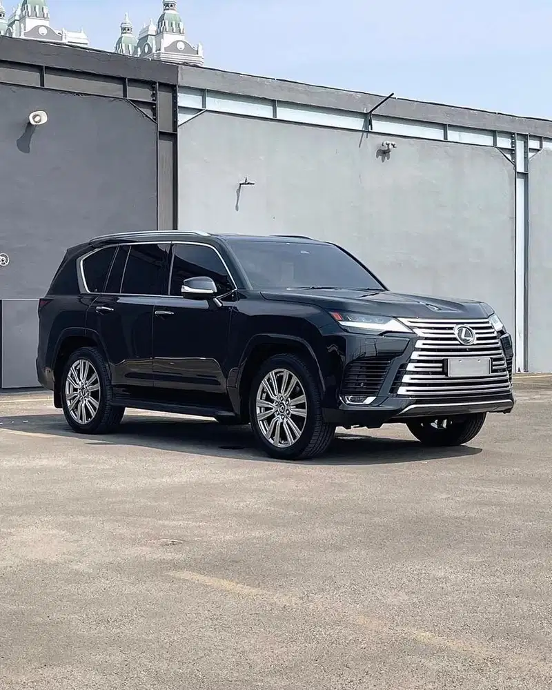 LEXUS LX700h VIP 2026 BLACK ON BLACK
