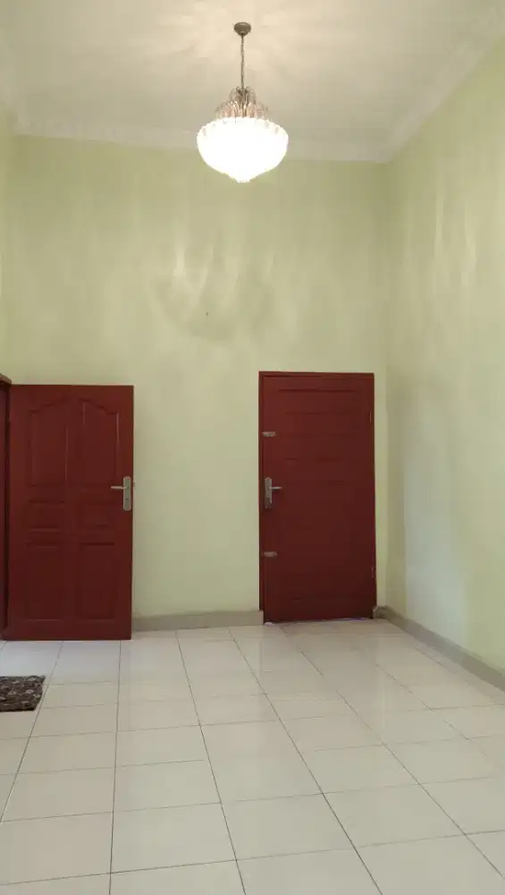 Rumah Nyaman Tengah Kota