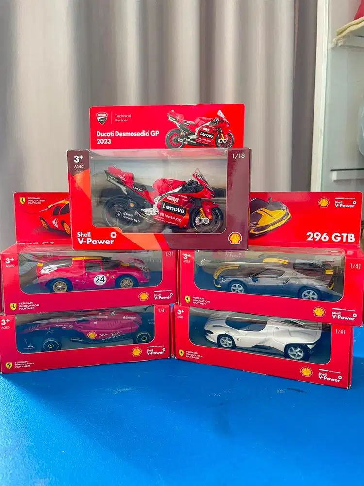 Diecast Shell Ferrari & Ducati