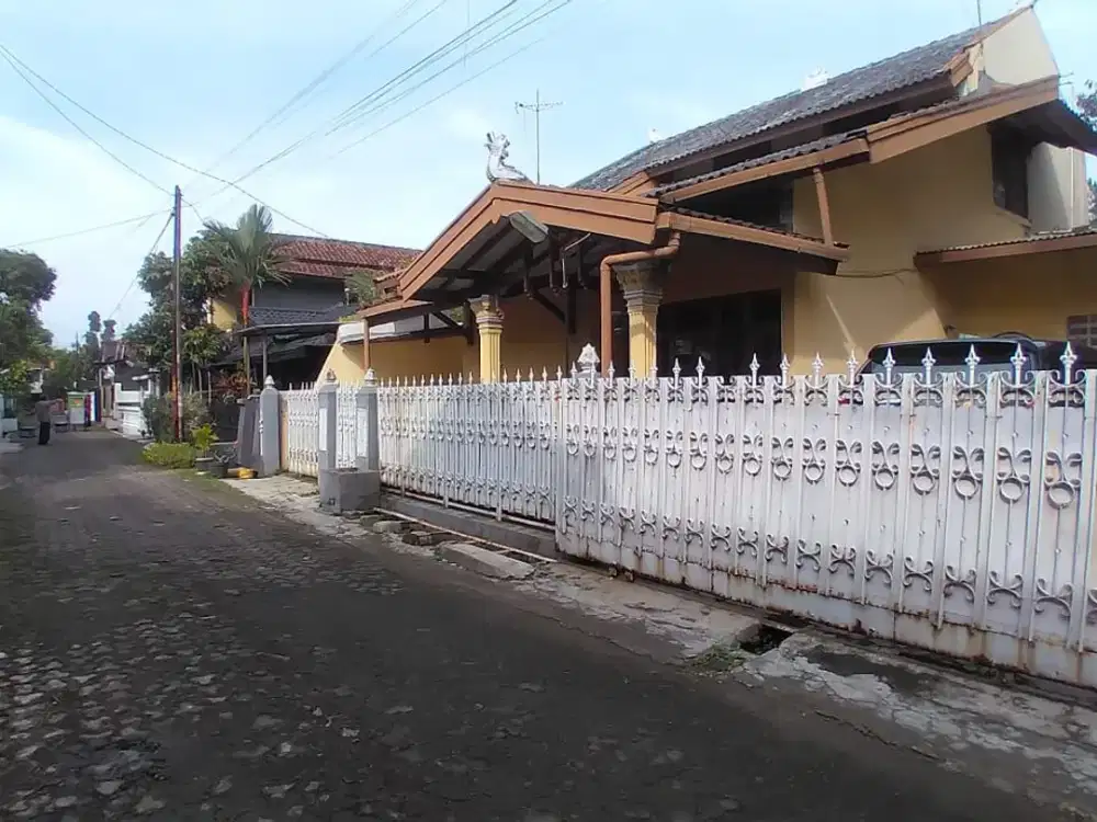 Dijual Rumah 2 Lantai Nyaman Siap Huni Minimalis Lokasi di Buah Batu Bandung
