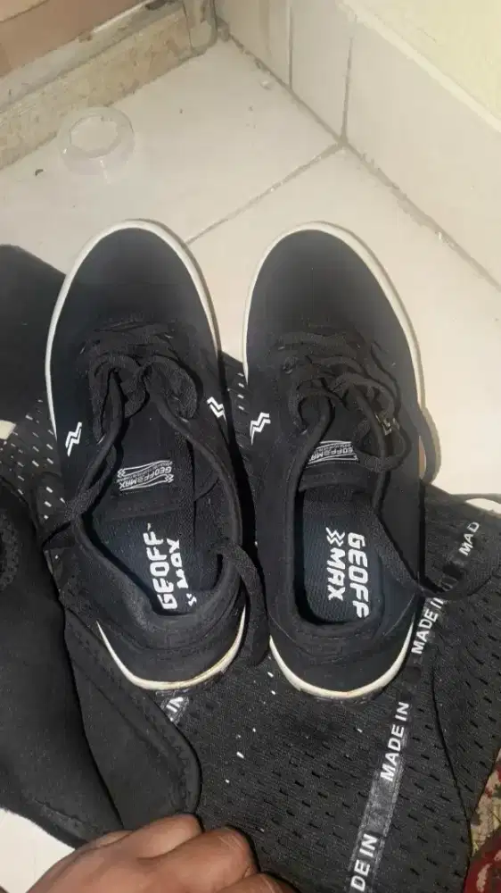 sepatu gmx ori ukuran 44
