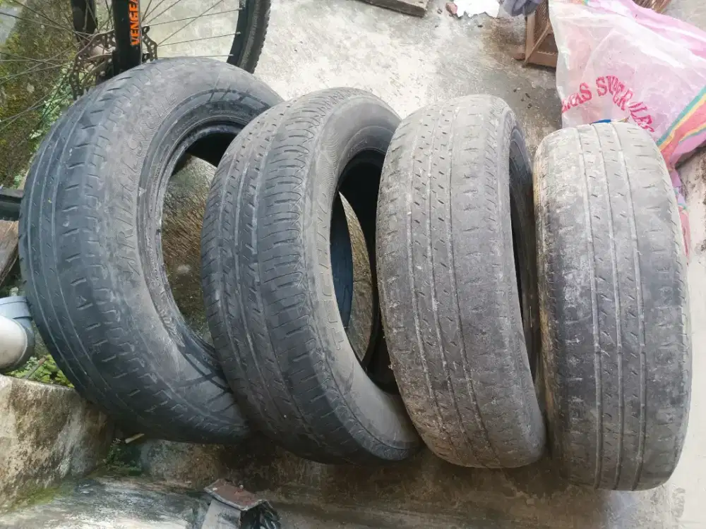 Ban Bridgestone bekas Ring14