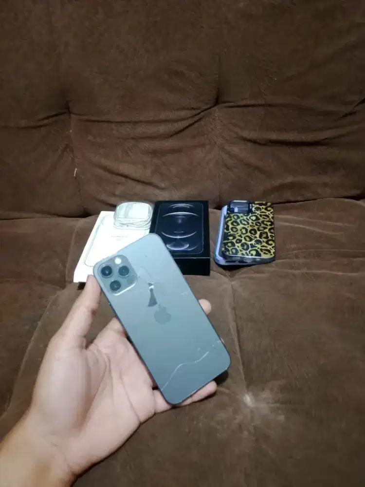 iPhone 12 pro 128