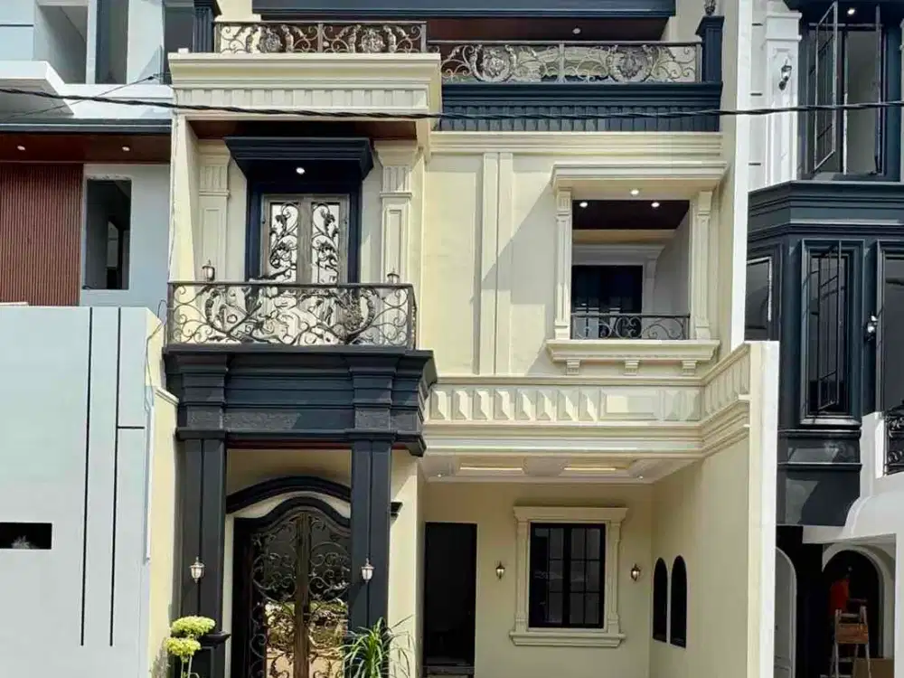 Rumah Kebagusan 3 Lantai Siap Huni American Classic 4 Kamar Tidur