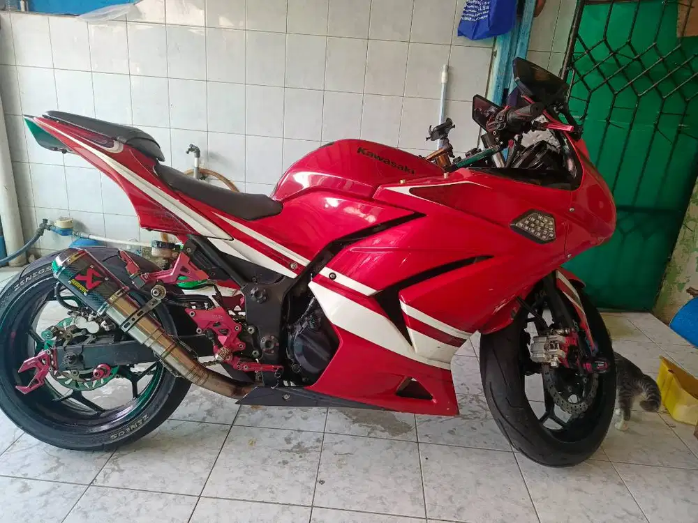 Ninja karbu 250,,2010 warna merah